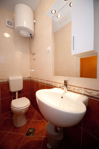 Bathroom 2, Apartments Briest, Dubrovnik