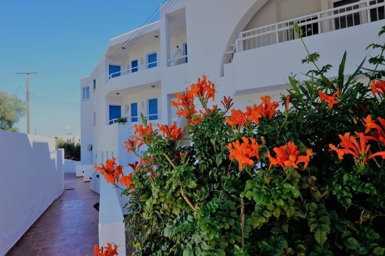 Exterior & Views 2, Andreotis Hotel Apts