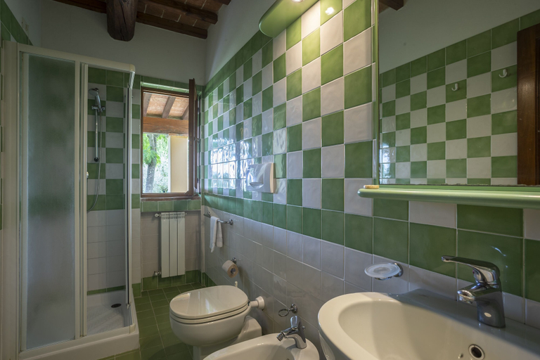 Bathroom 5, Tenuta Moriano, Florence
