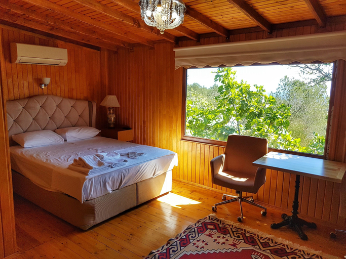 Bedroom 4, Albatross Dağ Evleri Butik Otel, Edremit