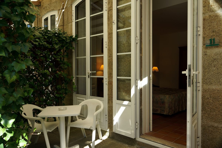 Others 4, Pazo Almuzara, Ourense