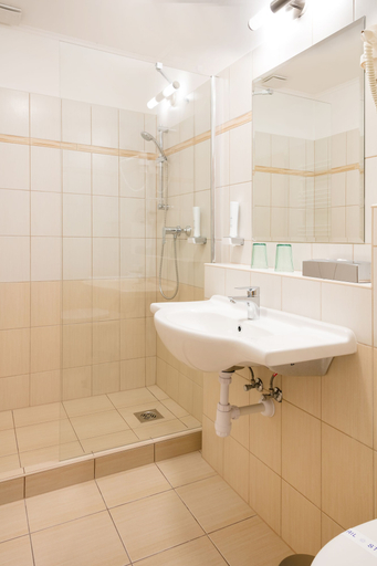 Bathroom 4, Aquasol Resort, Mosonmagyaróvár