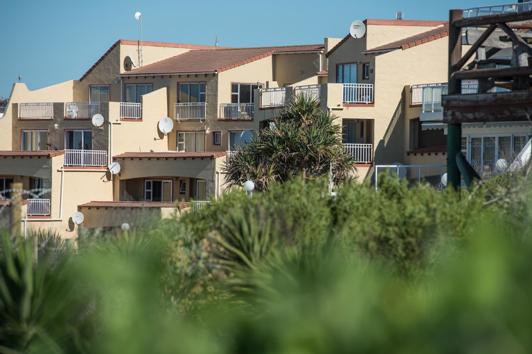 Exterior & Views 2, Jeffreys Bay Beach Accommodation, Cacadu