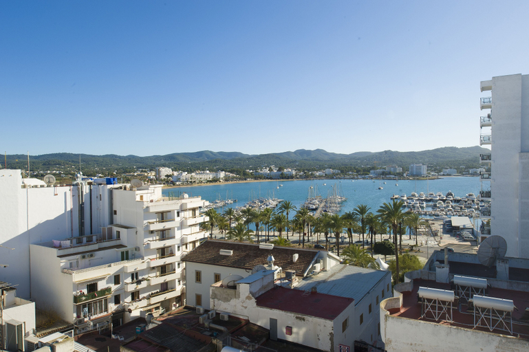 Others 5, Hotel Base Ibiza, Baleares