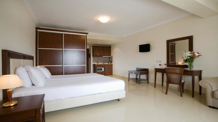 Bedroom 3, Royal Nidri Hotel & Apartments, Ionian Islands