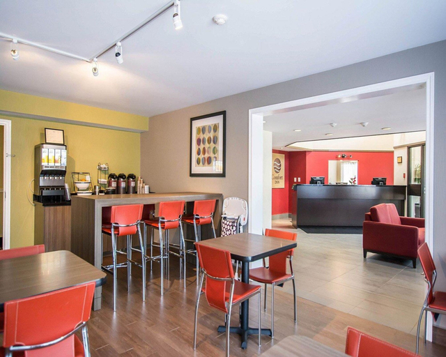 Food & Drinks 5, Comfort Inn Moncton East, Westmorland