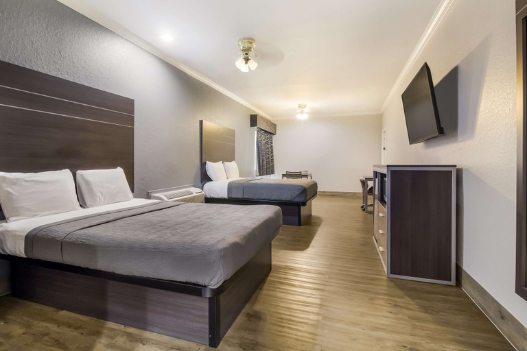 Bedroom 2, Americas Best Value Platinum Inn & Suites, Houston