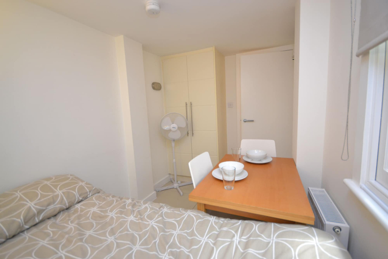 Bedroom 5, SS Property Hub - Studio near Hyde Park Paddington, London