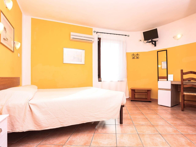 Bedroom 4, Hotel Villa Piras, Sassari
