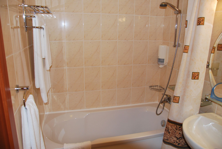 Bathroom 4, Hotel Morskoy, Odes'ka