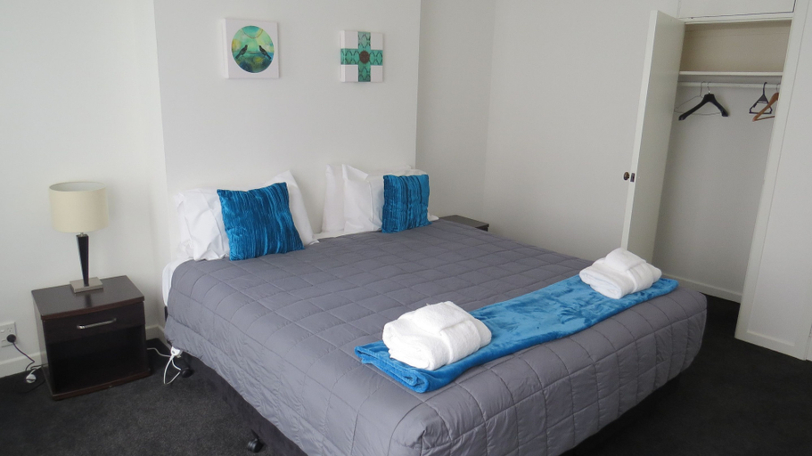 Bedroom 3, Law Courts Hotel, Dunedin