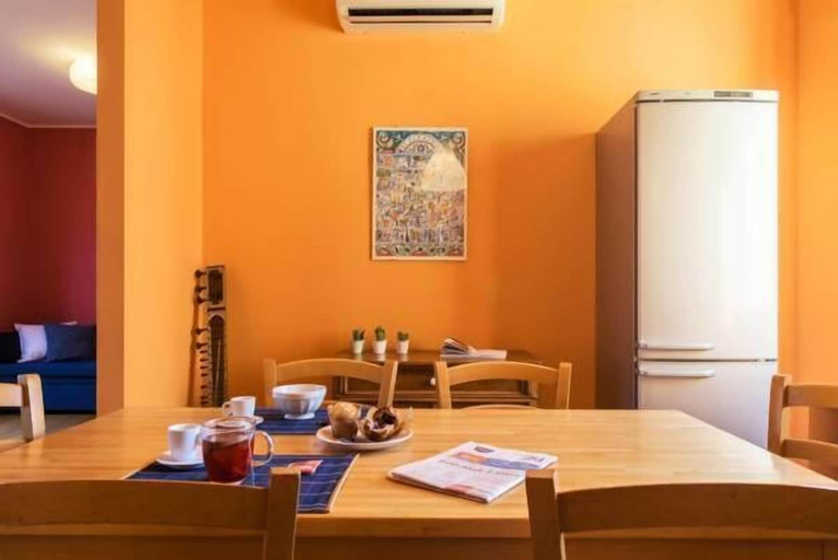 In-room dining 3, Dieci Flexyrent Apartment, Milano
