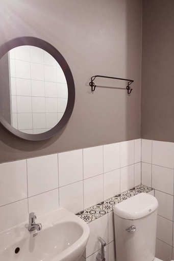 Bathroom 4, Get GuestHouse 2, Hat Yai