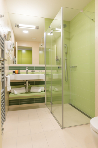 Bathroom 4, Fairhotel, Brno