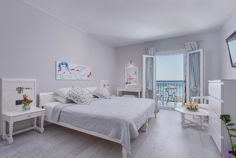 Bedroom 2, Adrina Beach Hotel, Thessaly