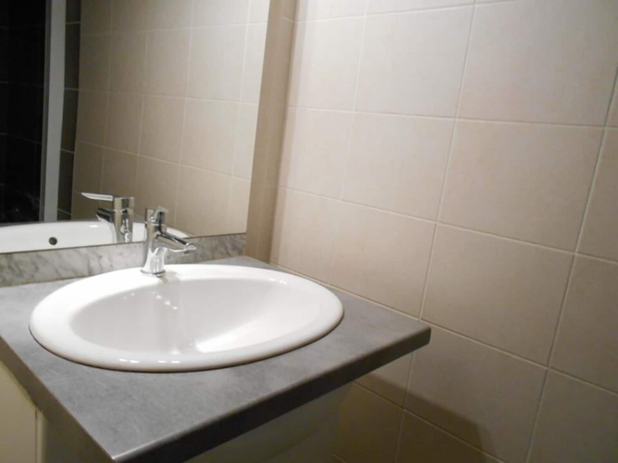 Bathroom 5, Hotel Moderne Veynes, Hautes-Alpes