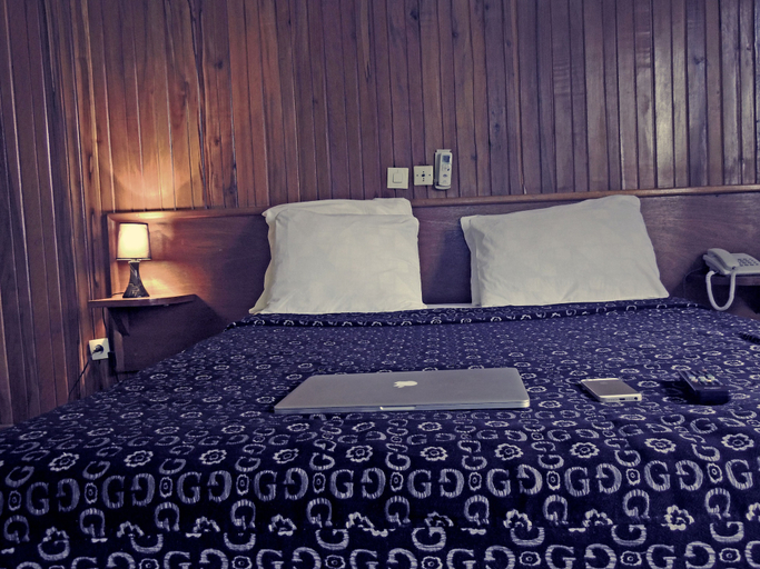 Bedroom 2, Saffana Hotel, Wouri