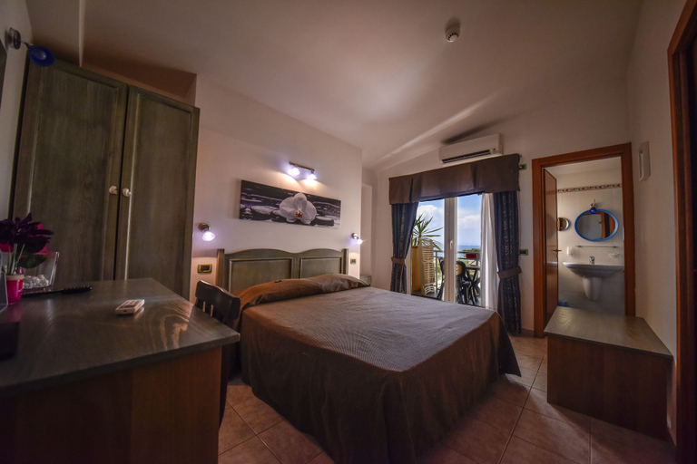 Bedroom 3, Hotel La Villa, Cosenza