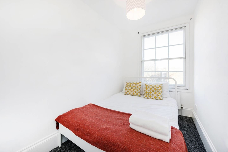 Bedroom 3, PML Apartments Harewood, London