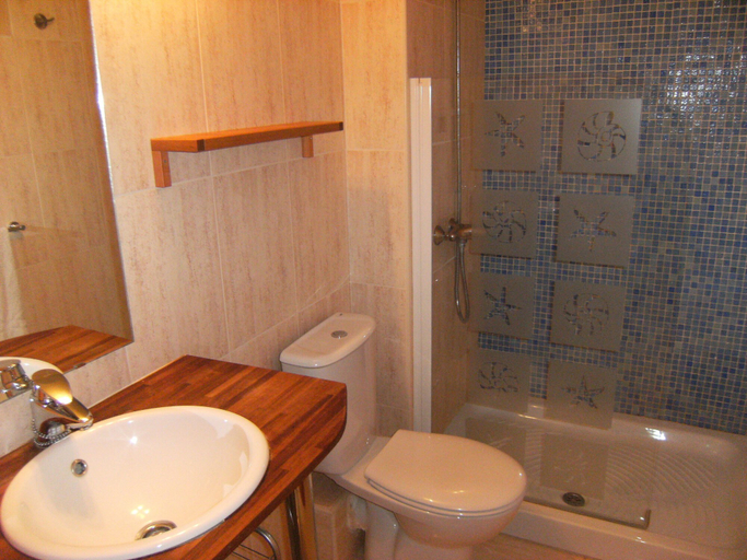 Bathroom, Apartamento Blau Park 415, Girona