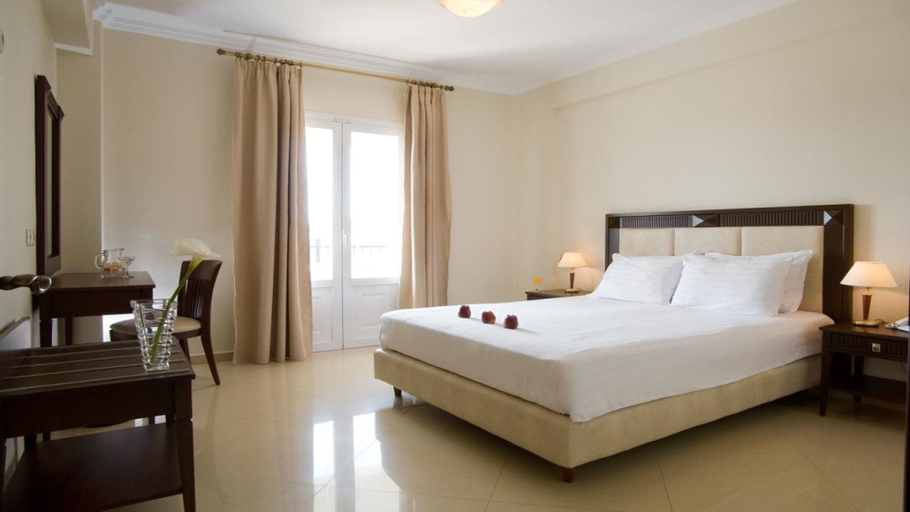 Bedroom 3, Royal Nidri Hotel & Apartments, Ionian Islands