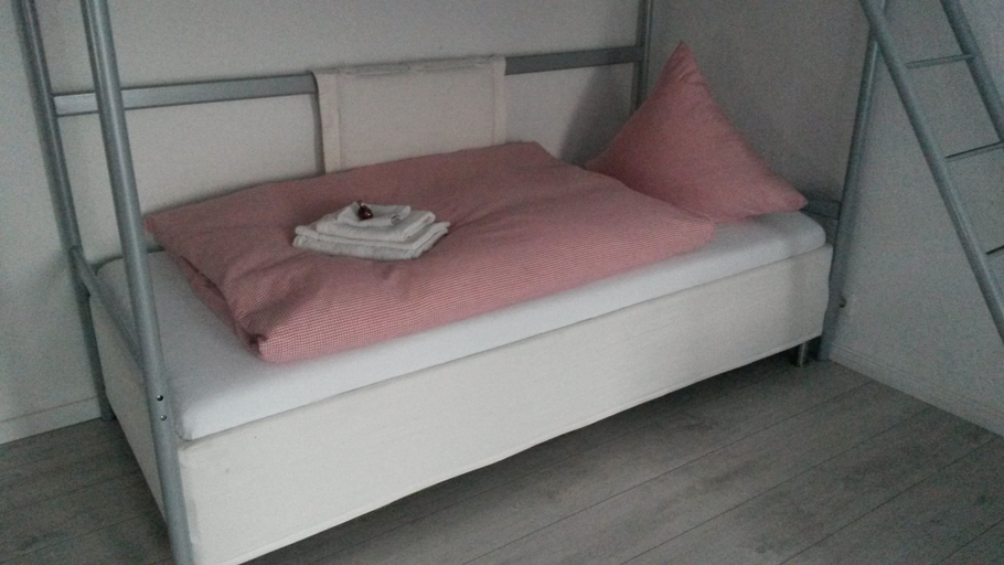 Bedroom 4, Gasthaus Wendischbrome, Altmarkkreis Salzwedel