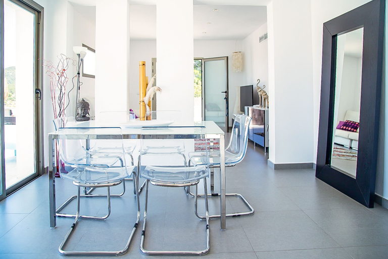 Others 4, Villa San Josep, Baleares