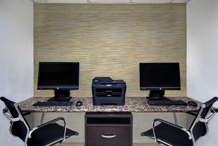 Others 5, Studio 6 Houston, TX - Westchase, Houston