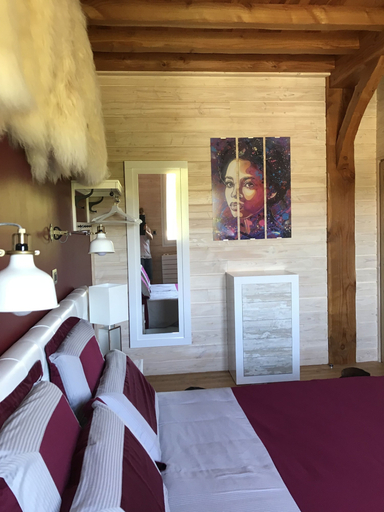 Bedroom 4, Les Chambres d'Hôtes du Mont Monnet, Loire