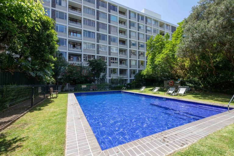 Sport & Beauty, Central Urban Oasis With Garden View & Swimming Pool, City of Cape Town