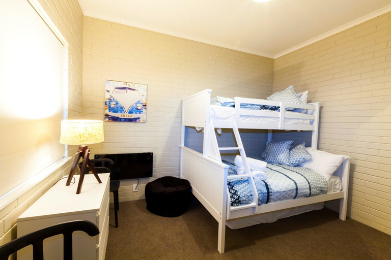 Bedroom 3, Summit 11 - Fabulous views and location, Snowy River