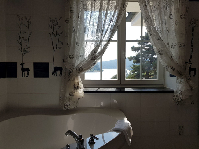 Bathroom 3, Villa Schwarzwald, Breisgau-Hochschwarzwald