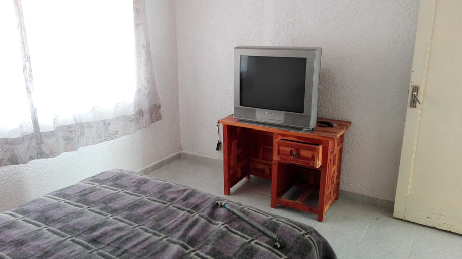 Bedroom 2, CynCas, Villa Guerrero