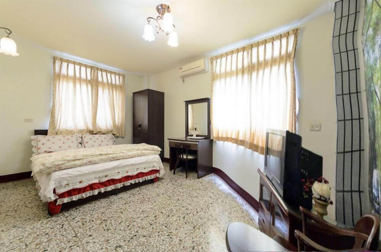 Bedroom 5, Plum Inn 2, Nantou