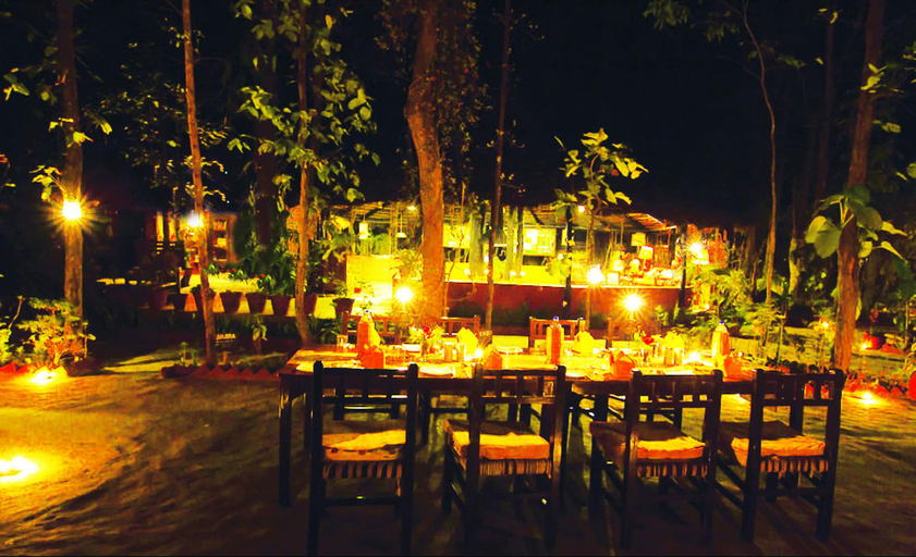 Food & Drinks 4, Rainbow Safari Resort, Narayani