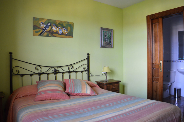 Bedroom 4, La Casona de Quintes, Asturias