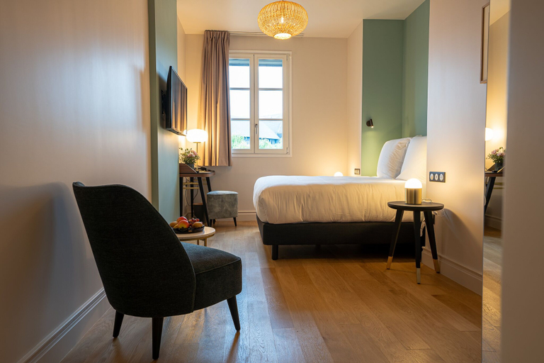 Bedroom 2, L'Invitation au Voyage, Calvados