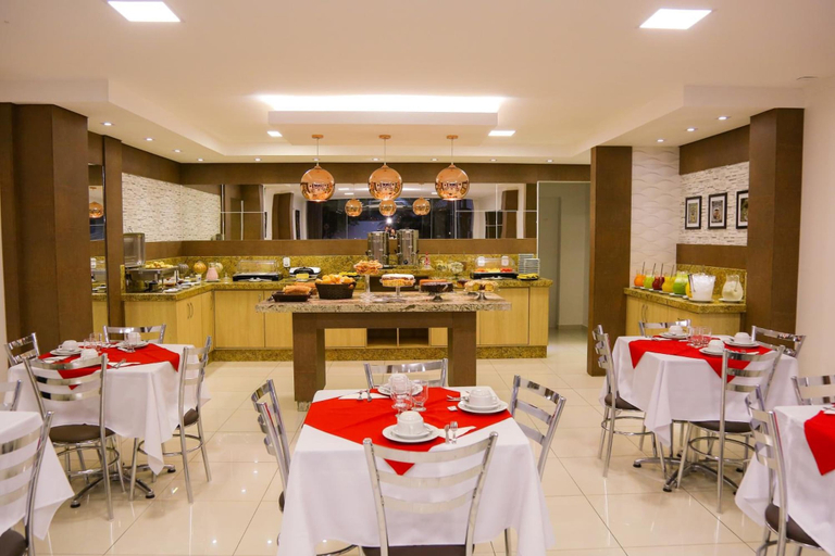 Food & Drinks 4, Morangos Hotel, Realeza