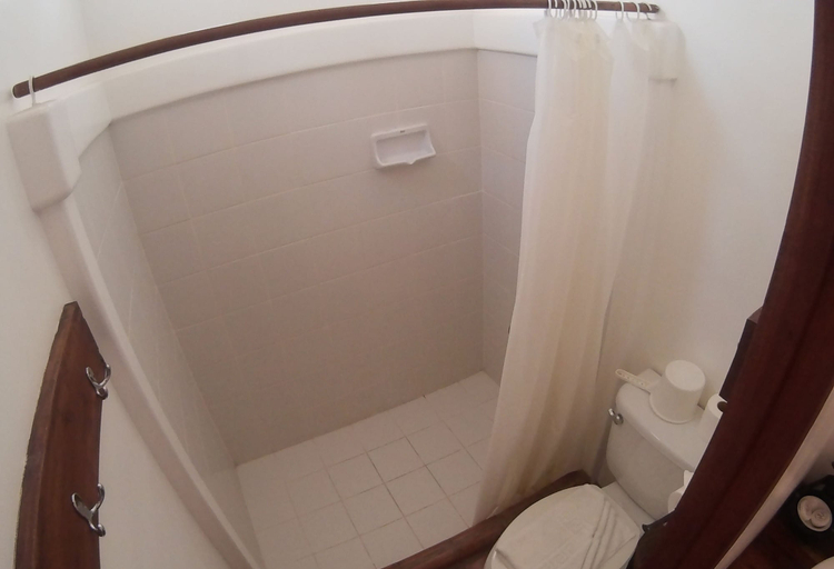 Bathroom 5, Boracay Coco Huts, Malay