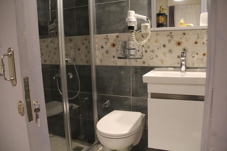 Bathroom 5, Balım Sultany, Çeşme