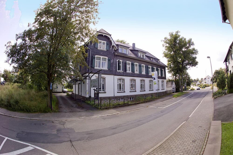 Hotel Artgenossen, Oberbergischer Kreis