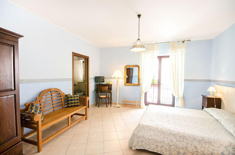 Bedroom 2, Iris Bed and Breakfast, Taranto