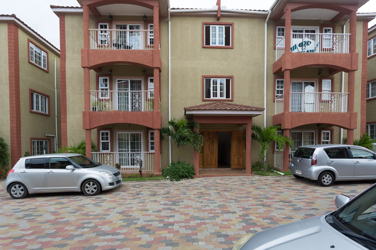 Exterior & Views 2, New Kingston Guest Apt at Fairway