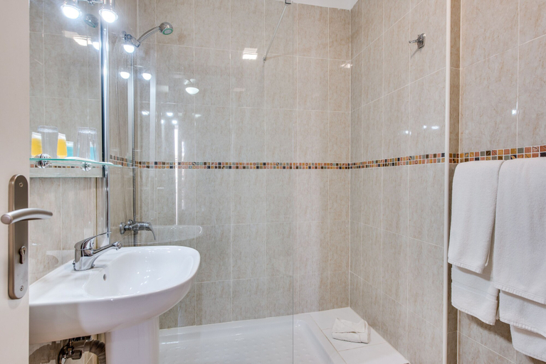 Bathroom 3, Hotel Andrea's, Santa Cruz de Tenerife