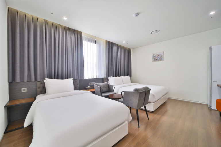 Bedroom 19