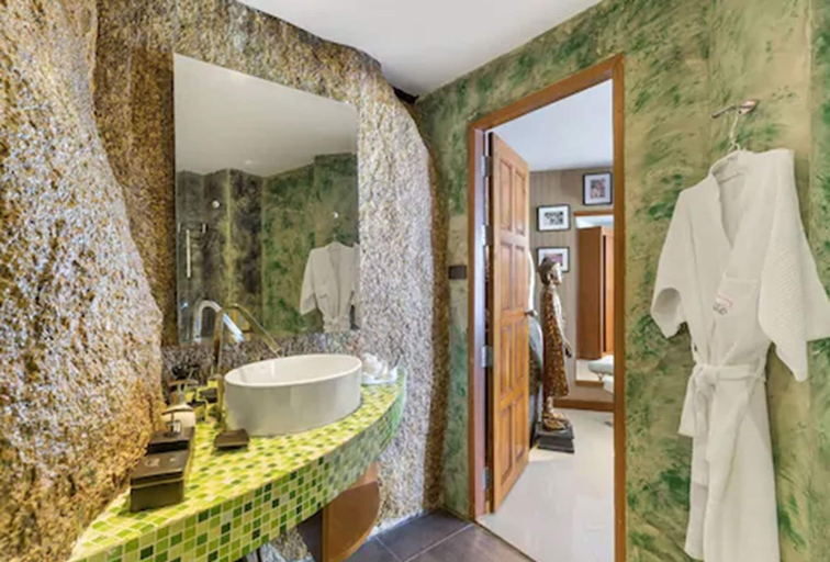 Bathroom 4, Beluga Boutique Hotel, Ko Samui