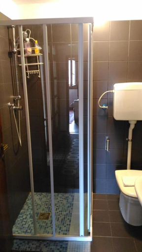 Bathroom, Dorsoduro 461, Venezia