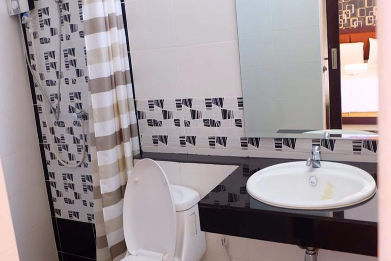 Bathroom 5, SC Resort, Hat Yai