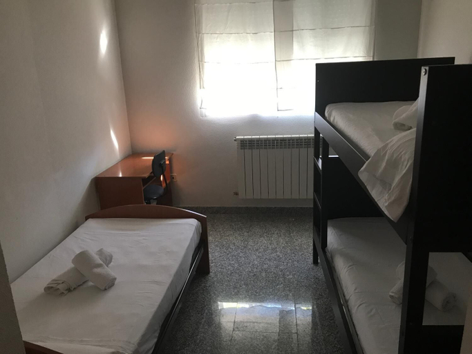 Bedroom 4, Residencia universitaria Atilano Coco, Salamanca