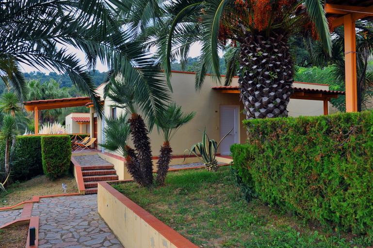 Exterior & Views 2, Residence Trivento, Salerno